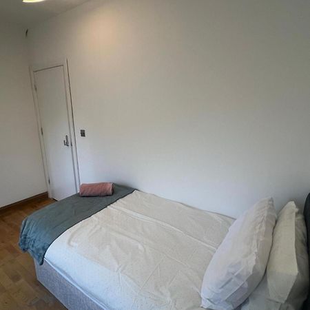Good Priced Single Rooms In Northolt 外观 照片